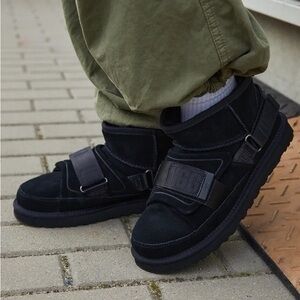 New Ugg Ultra Mini Hybrid Black Boots Womens Size 7